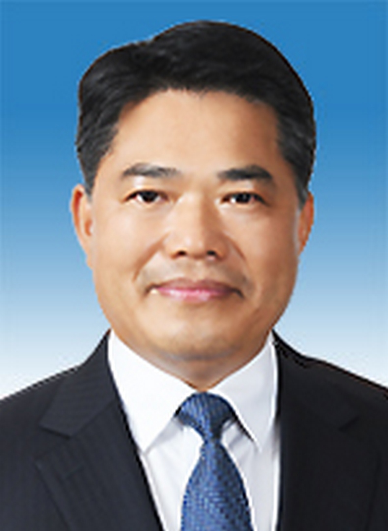 盛秋平